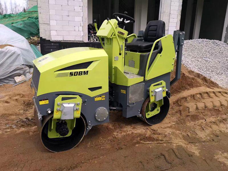 奔馬小型壓路機土方壓實、溝槽回填施工案例